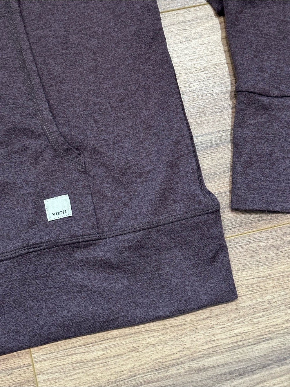 Vuori Halo Performance Full Zip Hoodie in Plum Purple Size Large - Picture 5 of 14